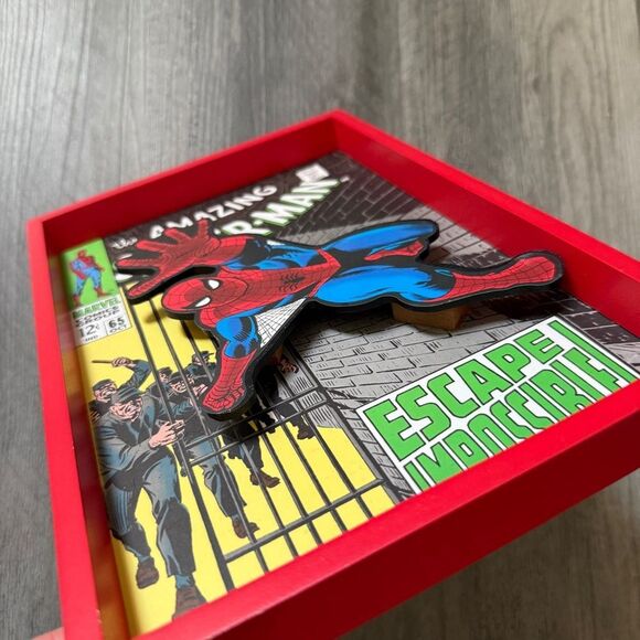 Marvel Spider-Man Home Decor Wall Hanging Art 3D Box - Picture 2 of 5